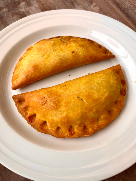 Poulet Samosa Patty - disponible pour cueillette et en magasin seulement
