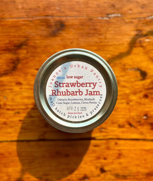 Confiture de fraises et de rhubarbe de l'Ontario