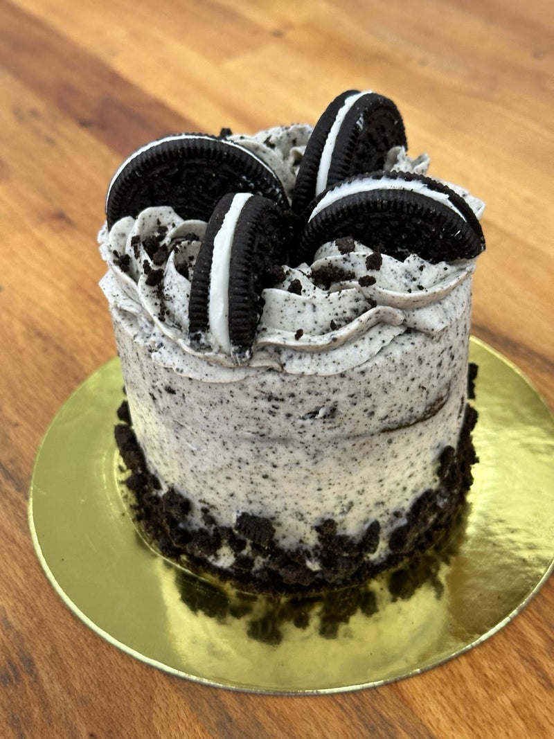 4” Oreo  Cake *Pre-Order 48 hours In Advance (Available for Store Pick-up Only)