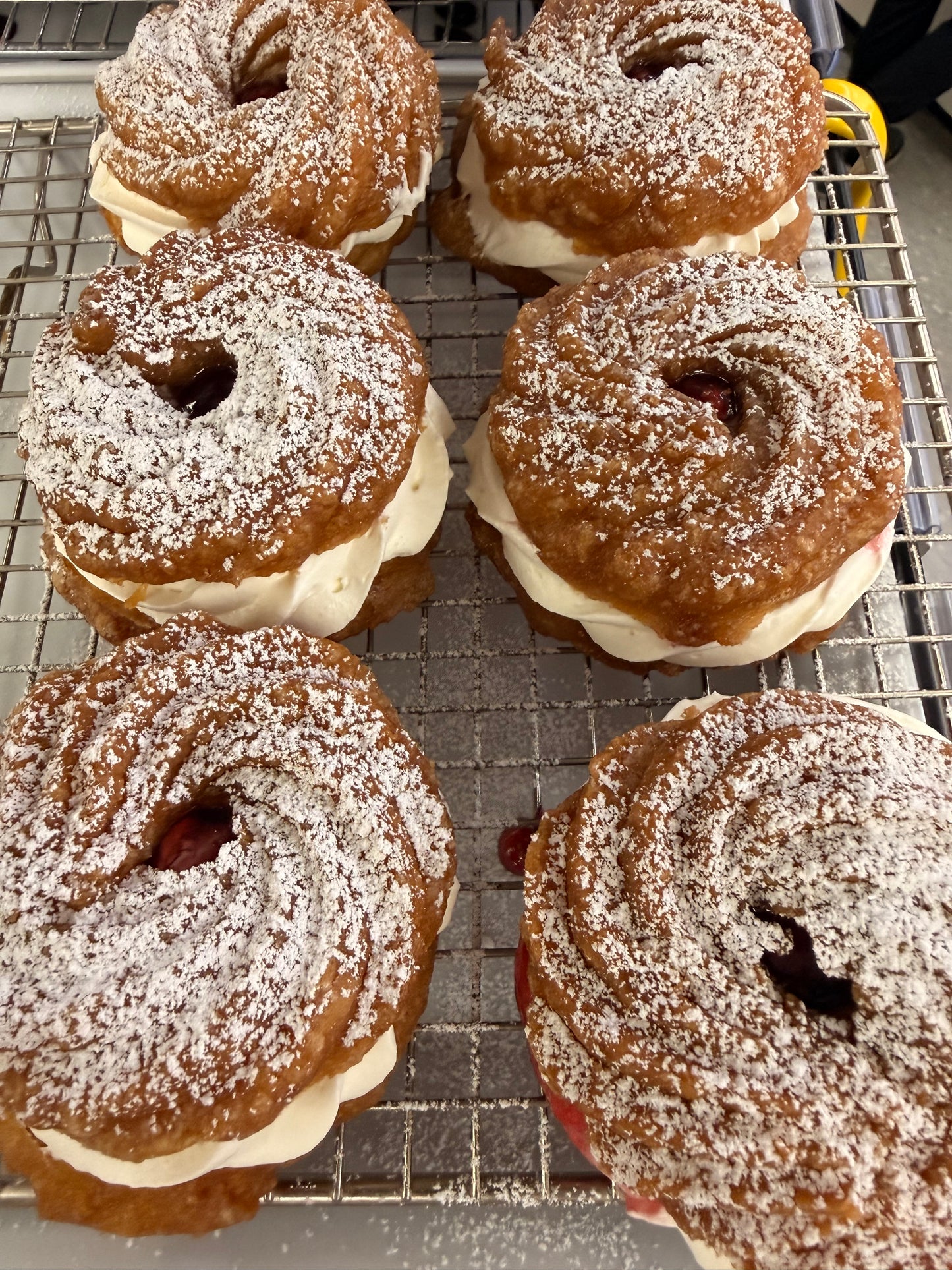 Raspberry cream Filled Cruller (6pieces) AVAILABLE FRIDAY AND SATURDAY ONLY