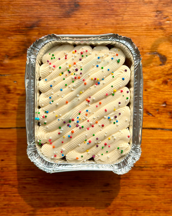 Cake Tin (NEW TBE)