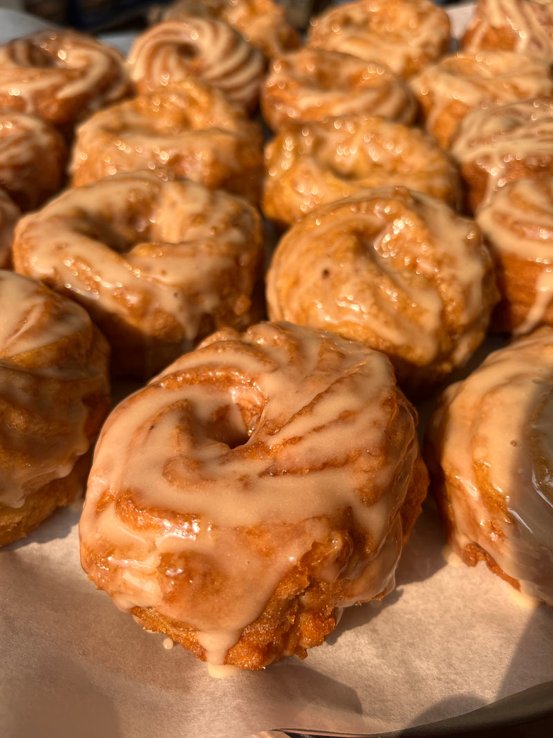 TBE Cruller (6) (Pré-commande) Disponible uniquement le vendredi et le samedi