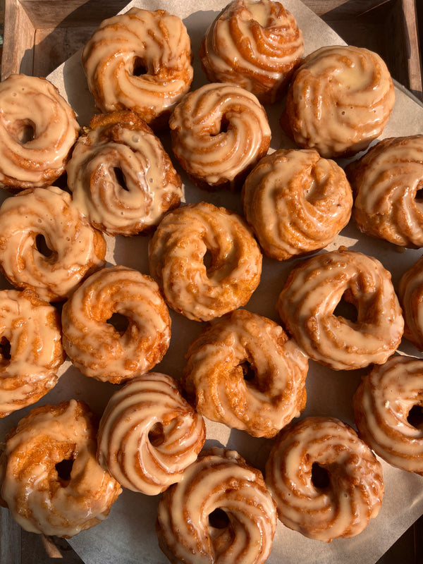 TBE Cruller (pré-commande) Disponible les vendredis et samedis uniquement