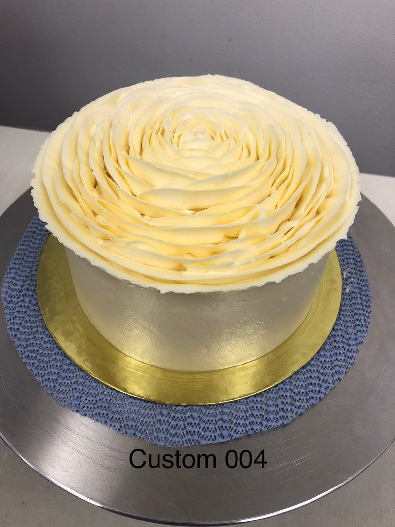 6" Custom Cake 004- pre-order 72 hours in advance - Available for store pick-up only