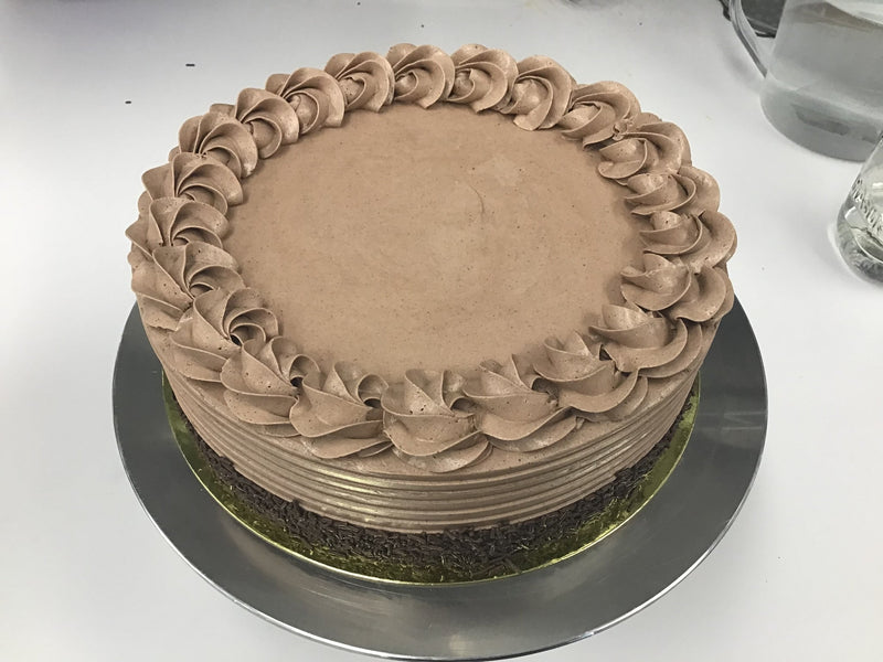 Gâteau 9" - pré-commande 48 heures à l'avance - Disponible pour retrait en magasin seulement