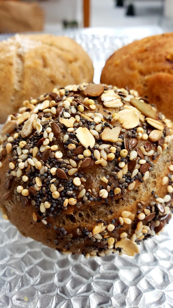 Petits pains au levain (8 du même type) - sur commande uniquement